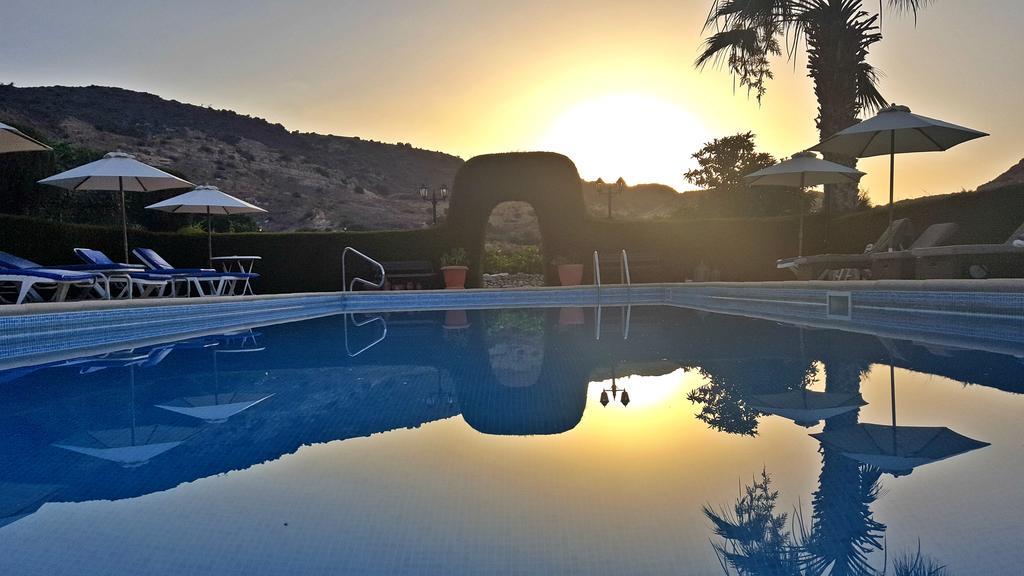 Ampelokipi Holiday Apartments Pissouri Exteriör bild